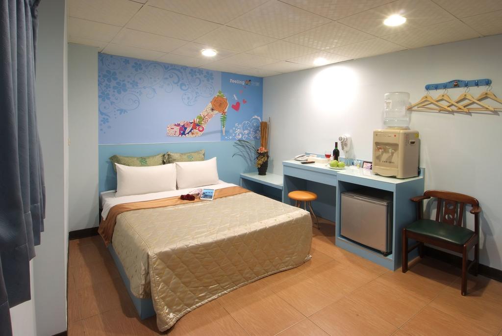 Tong Bing Express Hotel Hsinchu City Room photo